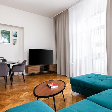 Stay2Gether City Buzz Apt - O2 Arena - Sleeps 6 Прага Екстериор снимка