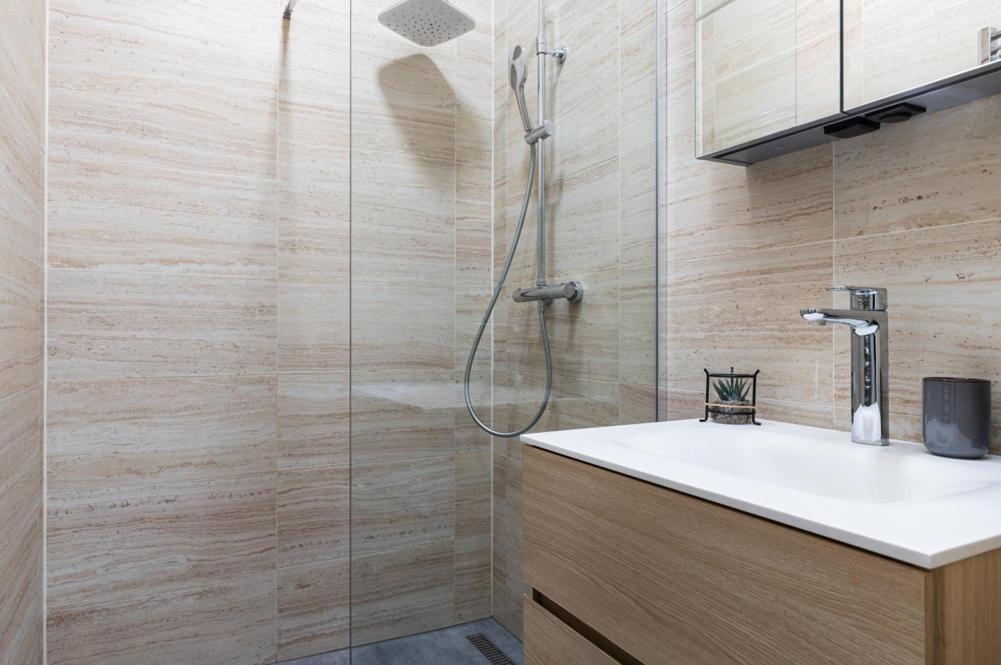 Stay2Gether City Buzz Apt - O2 Arena - Sleeps 6 Прага Екстериор снимка